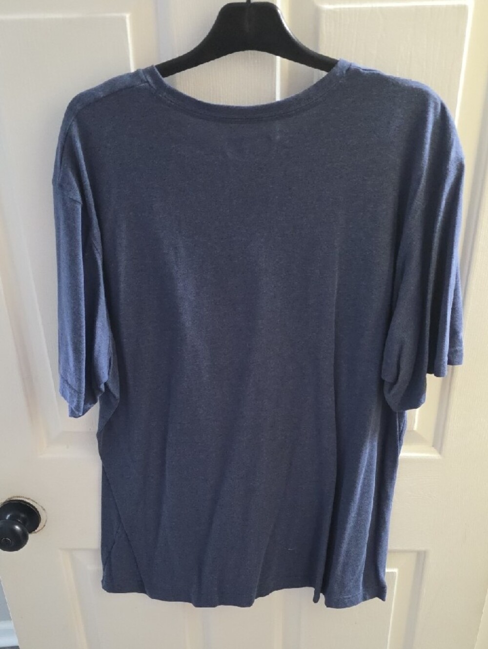 Columbia Men’s Navy Blue Short-Sleeve Crew Tee - Picture 3 of 3